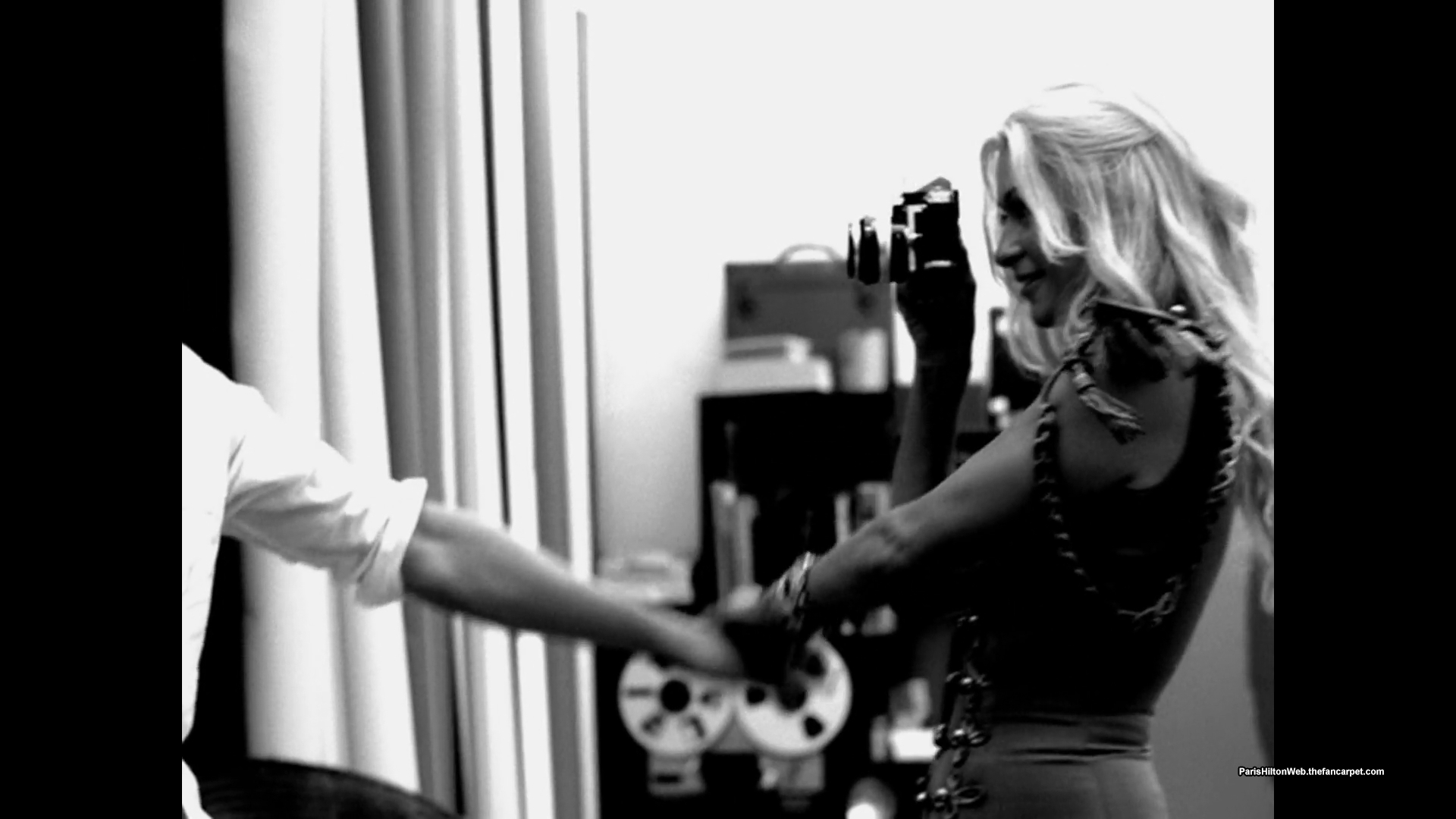 Paris_Hilton_Stars_Are_Blind_2820829.JPG