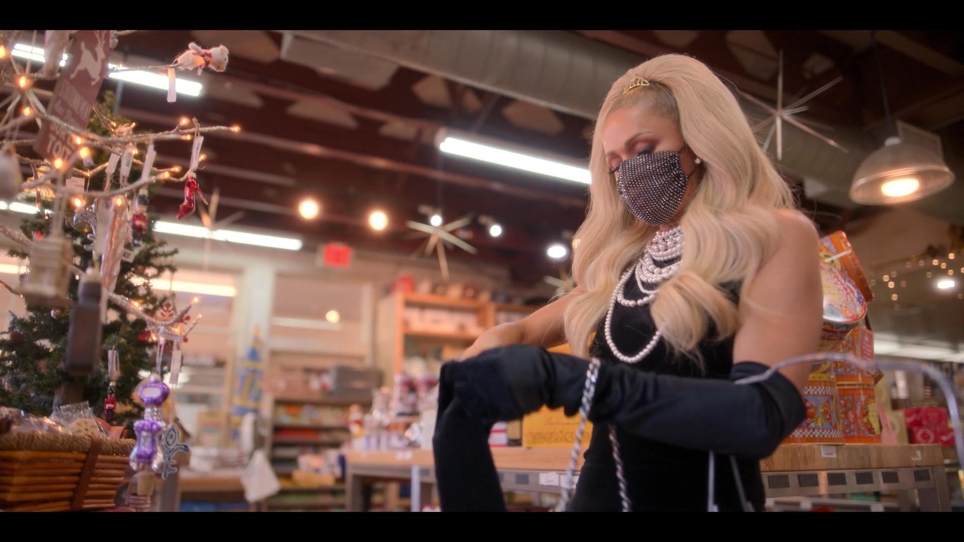 CWP_s1x06_282229.jpg