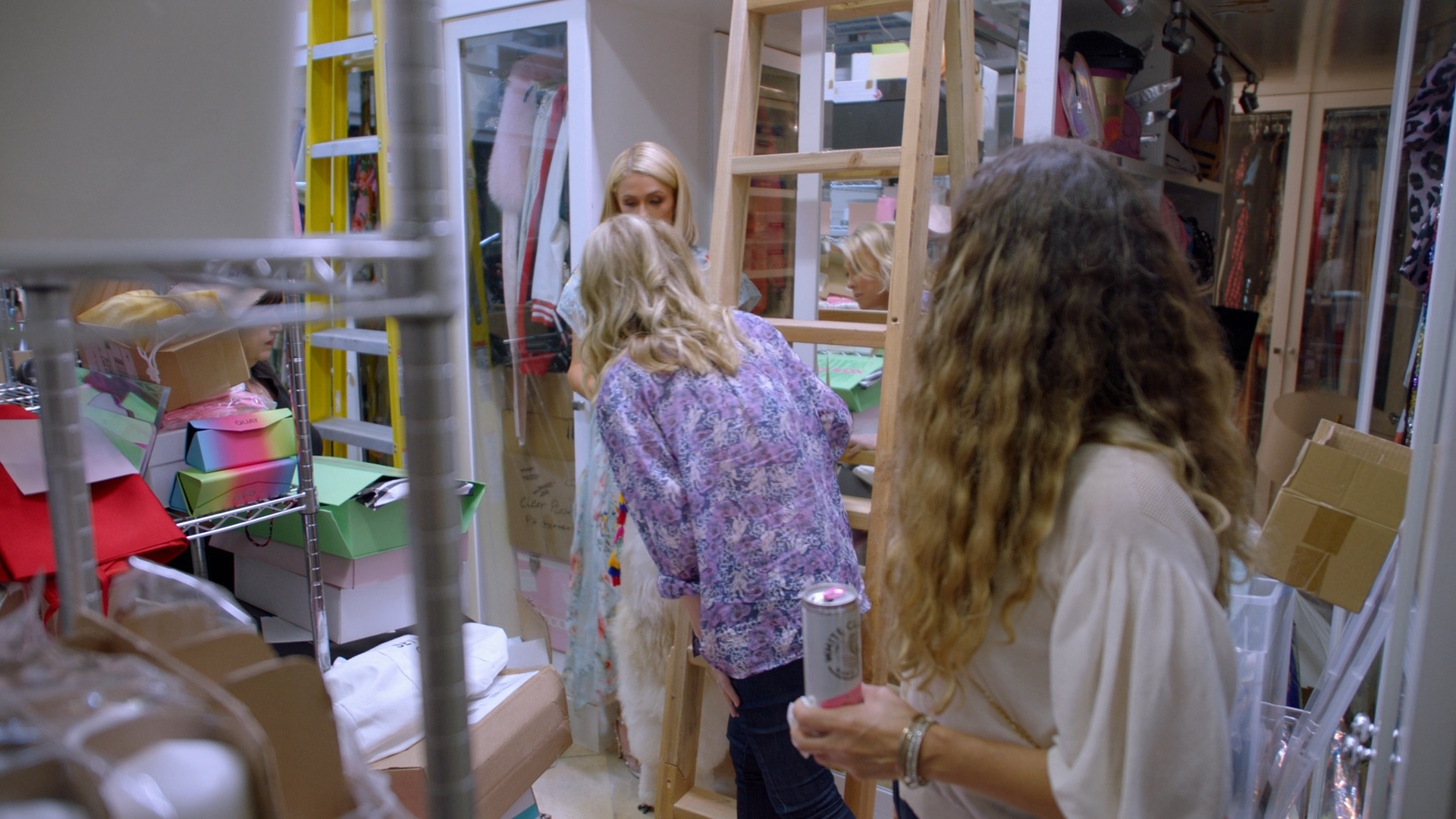 PIL_S1x05_2824329.jpg
