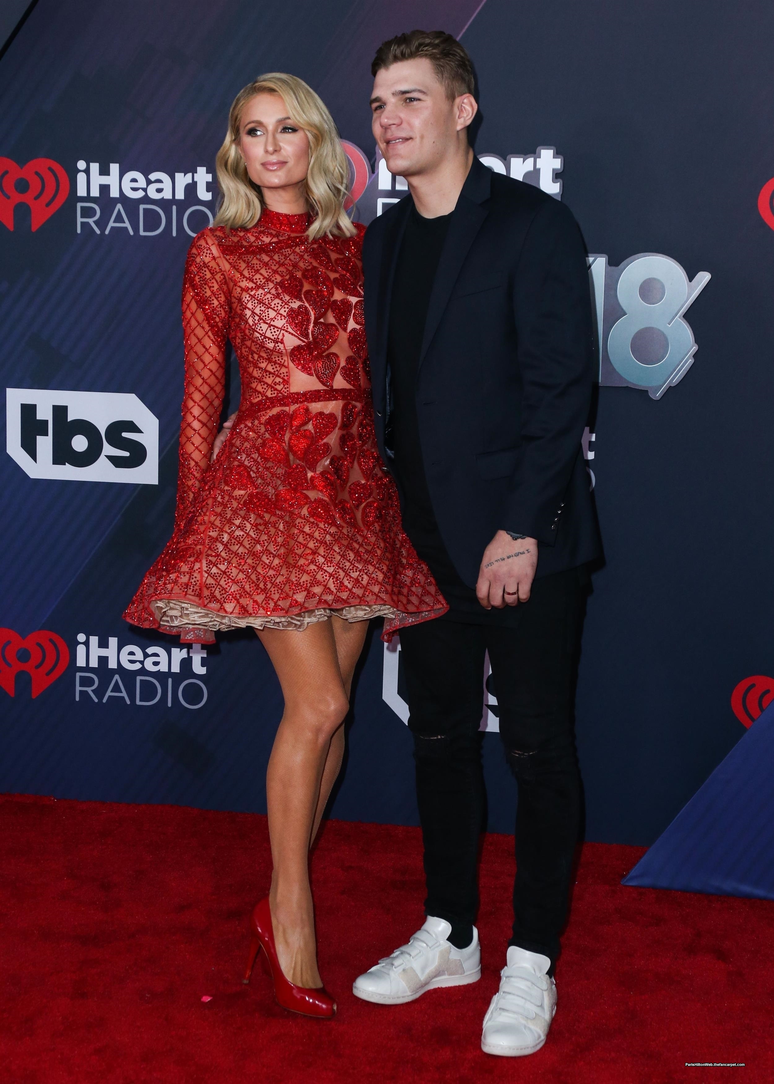 paris-hilton_283629.jpg